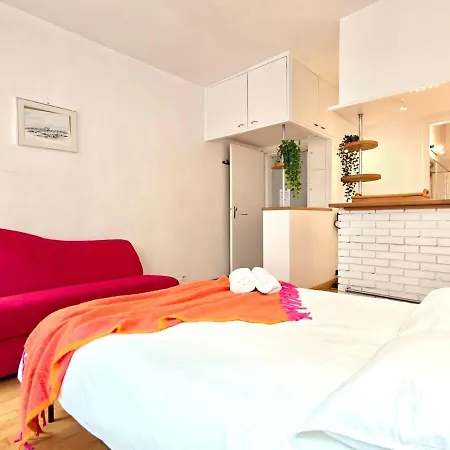 Апартаменты Stylish Opera Area For 2 Near Metro Париж